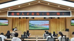 採講解＋現場演示＋上機實操＋互動答疑”模式